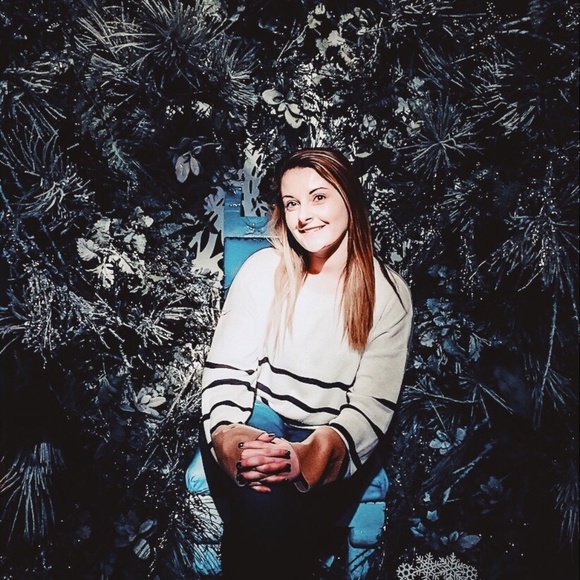 Meet your Posher, Sarah - Picture 1 of 1